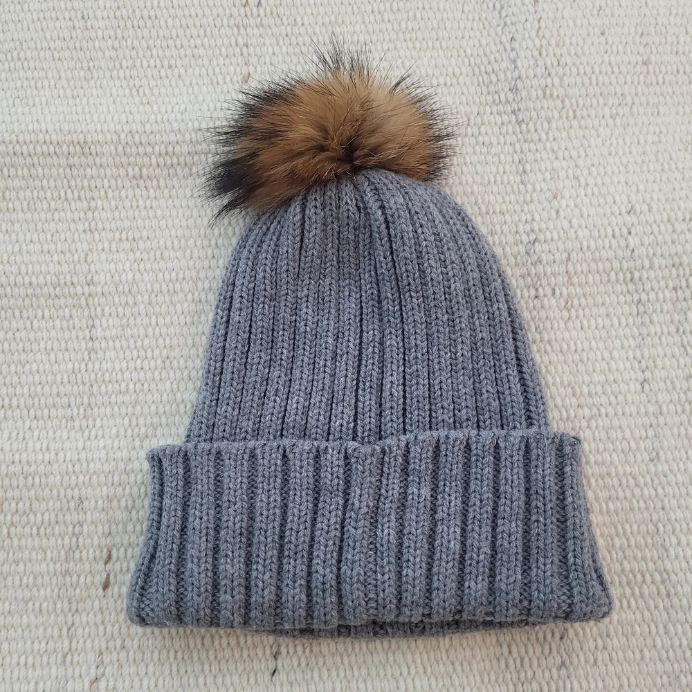 UGG Winter Beanie Hat with Faux Fur Pom Pom in Gray - Picture 6 of 6